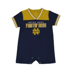 Outerstuff Kids' (Infant) Notre Dame Fighting Irish Game Day Romper (KA416Y3 97)