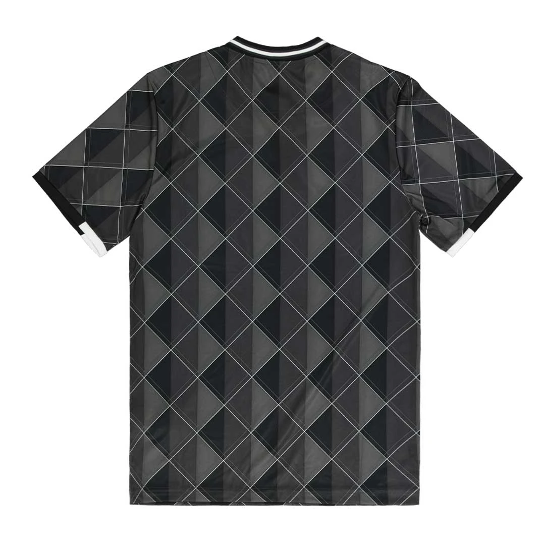 Umbro - Men's Retro 90s Training T-Shirt (HUUM1UBFQ UAU) 4 Umbro - Men's Retro 90s Training T-Shirt (HUUM1UBFQ UAU) - Image 2